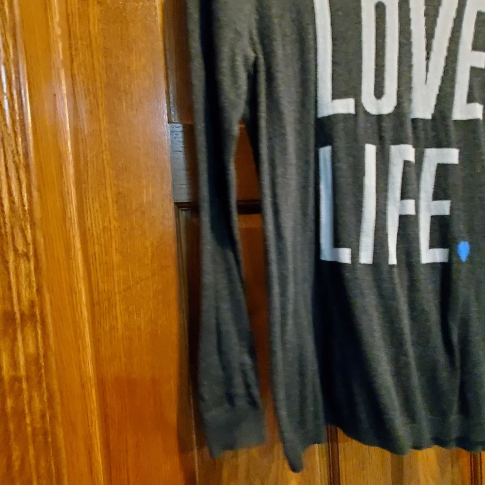 Old Navy, Women's size Medium, Light Weight, Sweater, Love Life, Good Shape - Picture 5 of 7